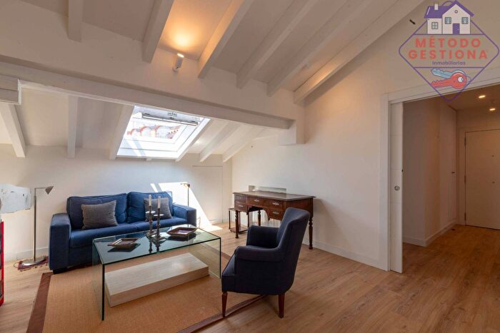 Casas en venta y pisos alquiler - 3