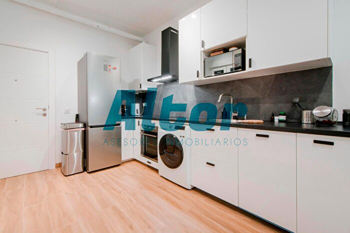 Casas en venta y pisos alquiler - 2