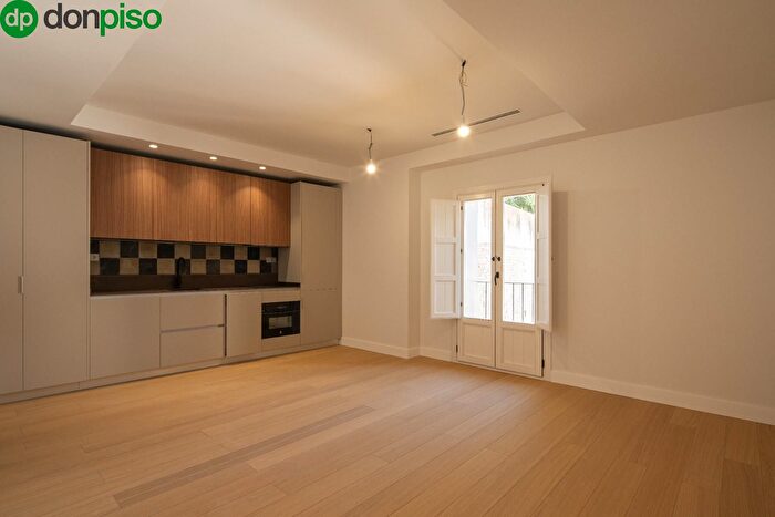 Casas en venta y pisos alquiler - 1