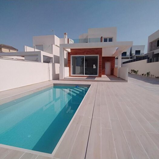 Piso en venta en Centro, Parque de las Naciones de 3 habitaciones
