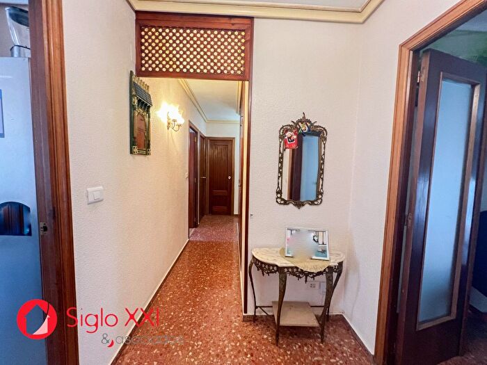 Casas en venta y pisos alquiler - 2