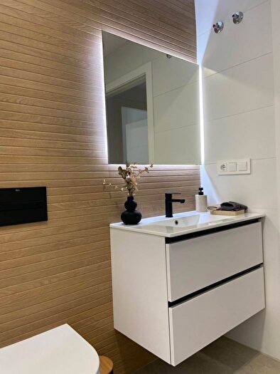 Casas en venta y pisos alquiler - 2