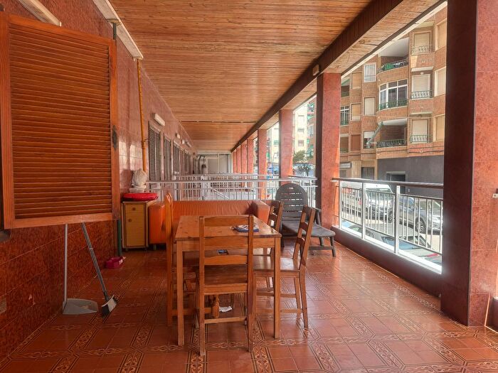 Casas en venta y pisos alquiler - 2