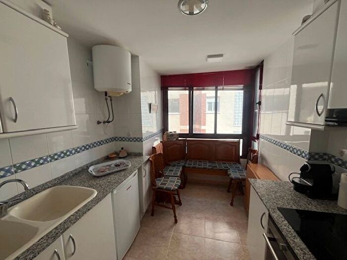 Casas en venta y pisos alquiler - 1