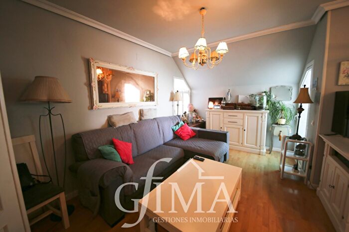 Casas en venta y pisos alquiler - 2