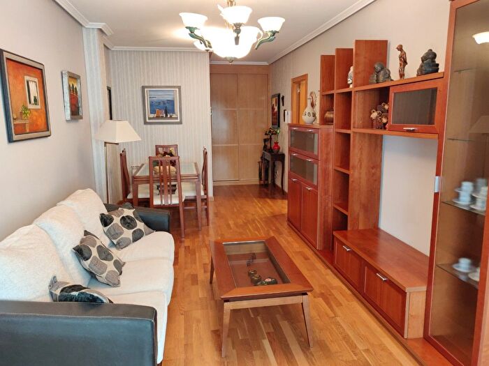Casas en venta y pisos alquiler - 2