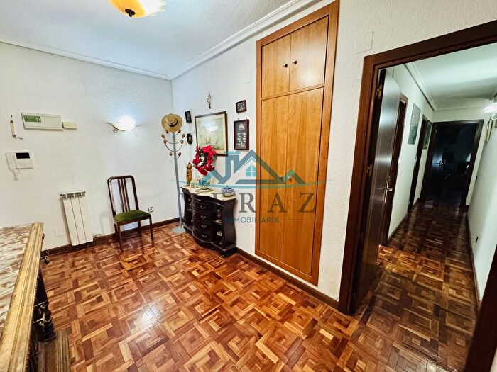 Casas en venta y pisos alquiler - 2