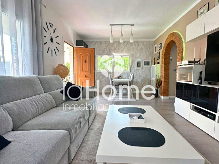 Casas en venta y pisos alquiler - 3