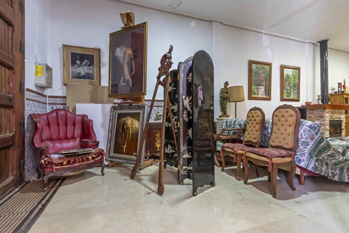 Casas en venta y pisos alquiler - 3