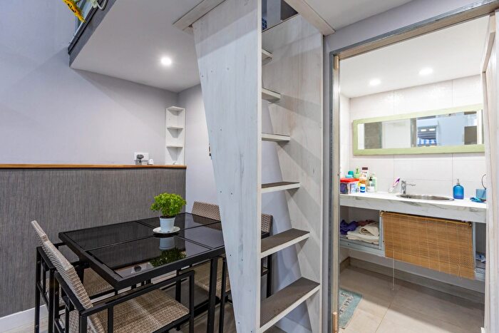 Casas en venta y pisos alquiler - 3
