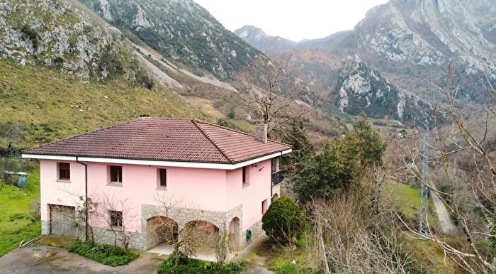 Casas en venta y pisos alquiler - 1