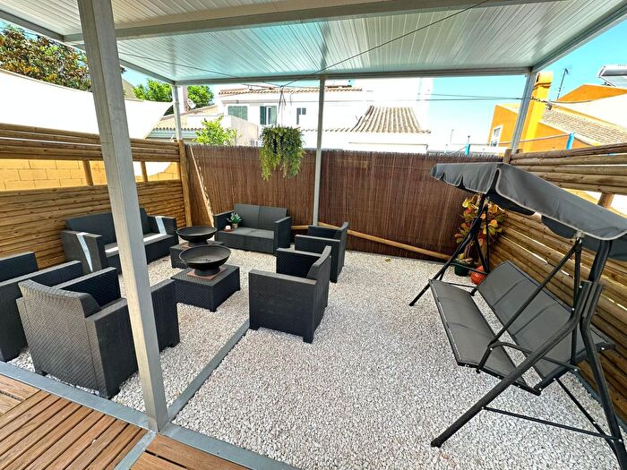 Casa en venta en Los Barrios, Cádiz de 5 habitaciones