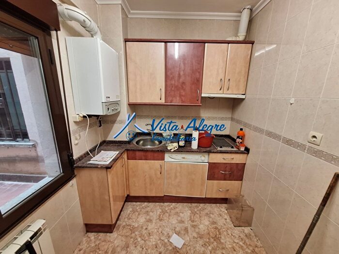 Casas en venta y pisos alquiler - 3