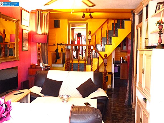 Casas en venta y pisos alquiler - 2