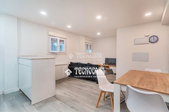Casas en venta y pisos alquiler - 2