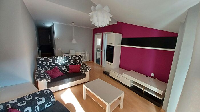 Casas en venta y pisos alquiler - 1