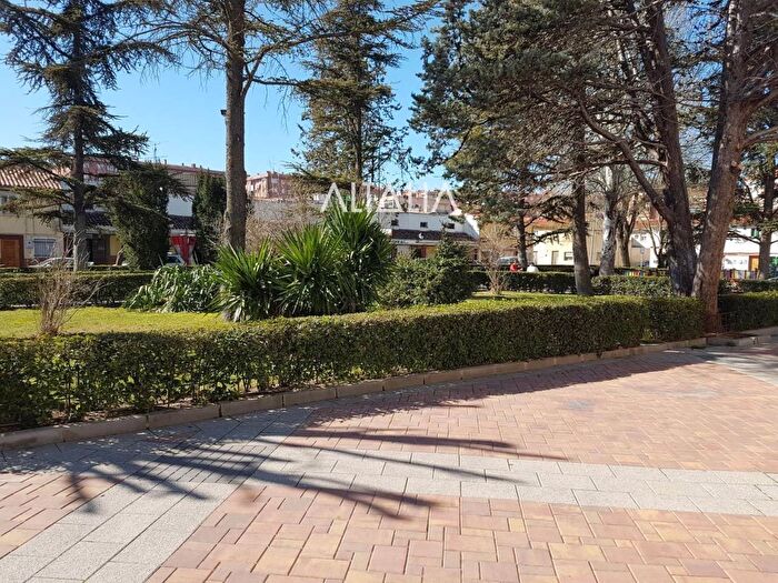 Casas en venta y pisos alquiler - 1