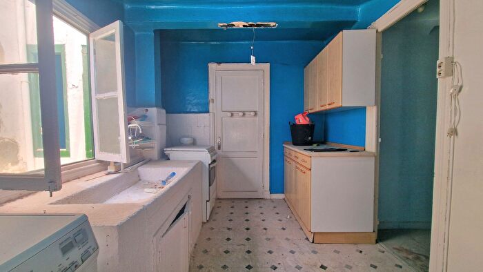 Casas en venta y pisos alquiler - 2