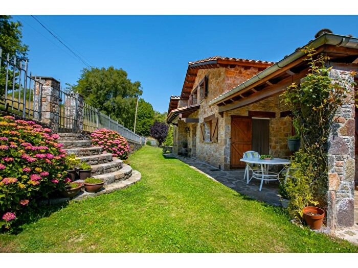 Casa en venta en Camprodon, Girona de 3 habitaciones