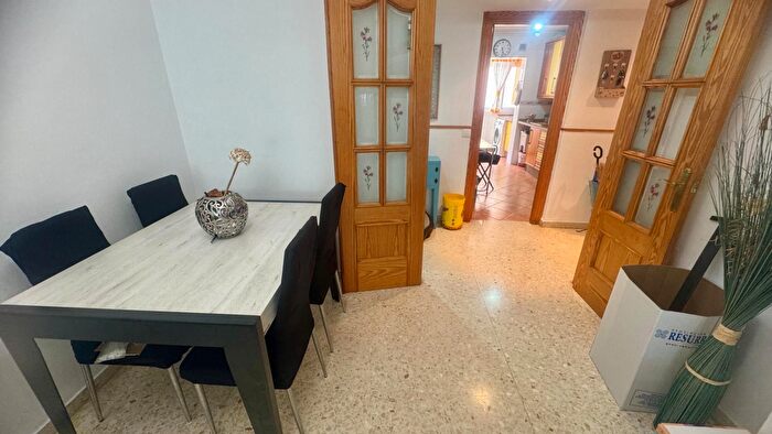 Casas en venta y pisos alquiler - 2