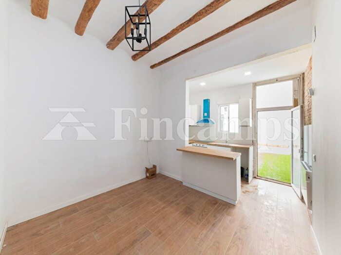 Casas en venta y pisos alquiler - 1