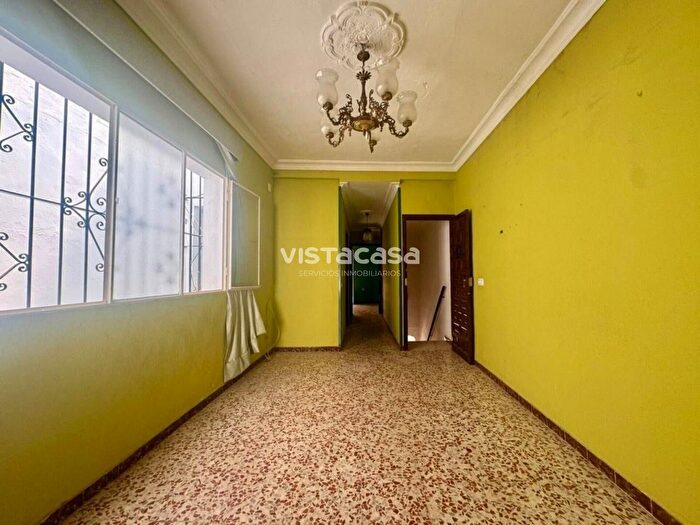 Casas en venta y pisos alquiler - 1