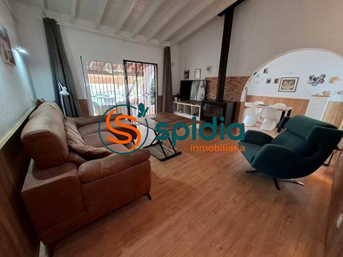 Casas en venta y pisos alquiler - 3