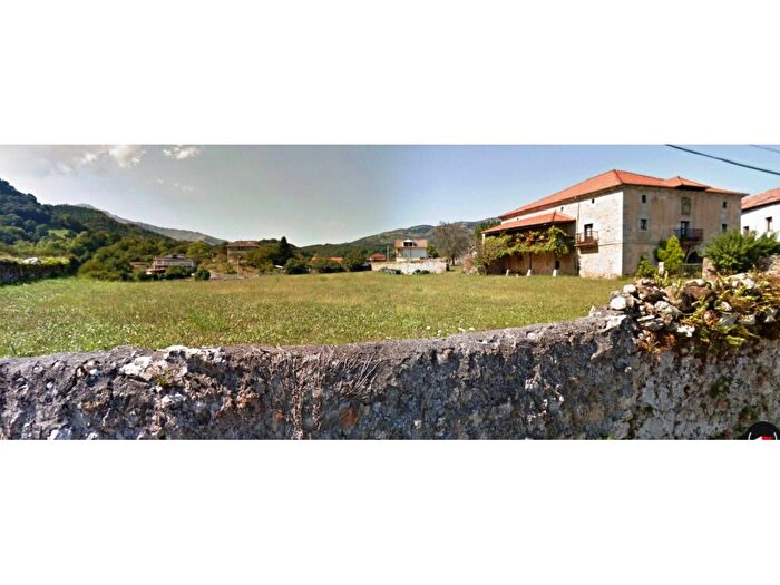 Casa en venta en Ruesga, Cantabria de 7 habitaciones