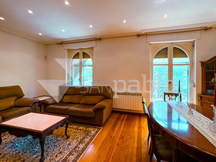 Casas en venta y pisos alquiler - 2