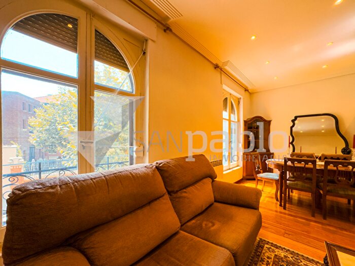 Casas en venta y pisos alquiler - 3