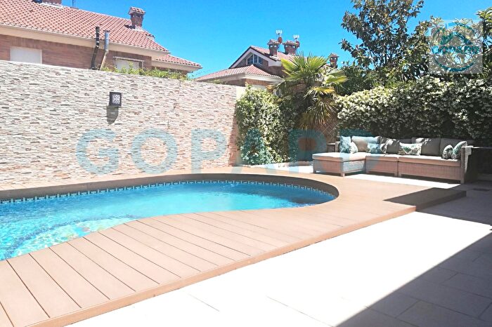 Casas en venta y pisos alquiler - 1