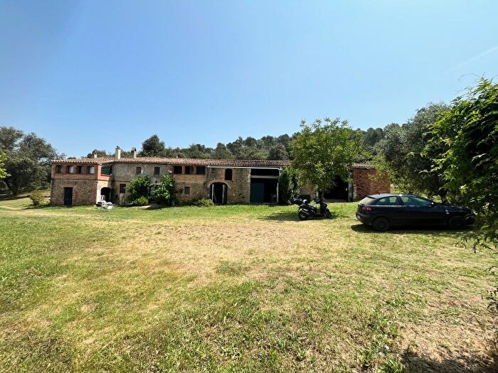 Casa en venta en Foixà, Girona de 8 habitaciones