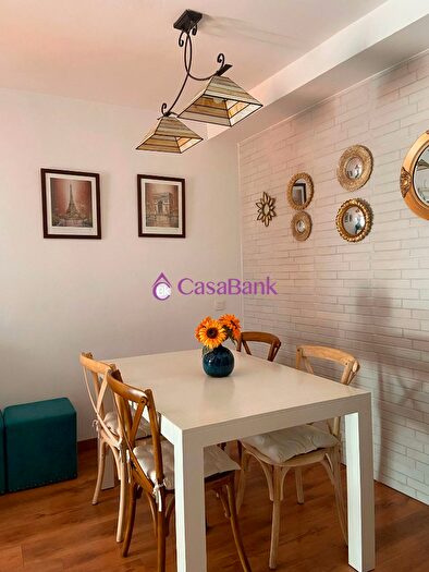 Casas en venta y pisos alquiler - 3
