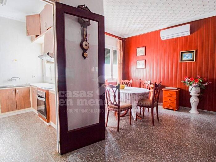 Casas en venta y pisos alquiler - 1