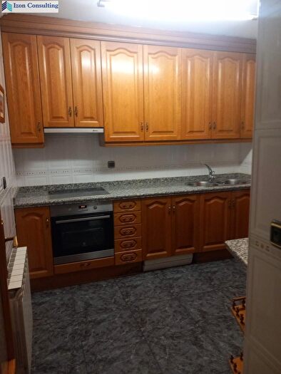 Casas en venta y pisos alquiler - 2