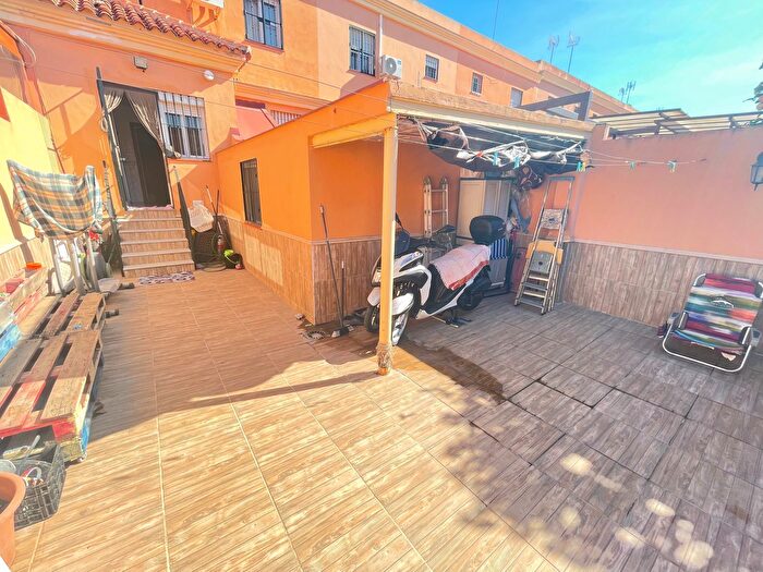 Casa en venta en Vista Azul Consolación, Dos Hermanas de 3 habitaciones
