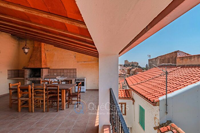 Casas en venta y pisos alquiler - 1