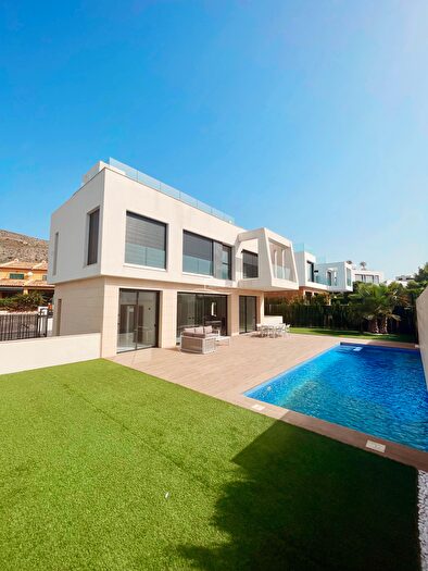 Casa en alquiler en Golf Bahía, Finestrat de 5 habitaciones