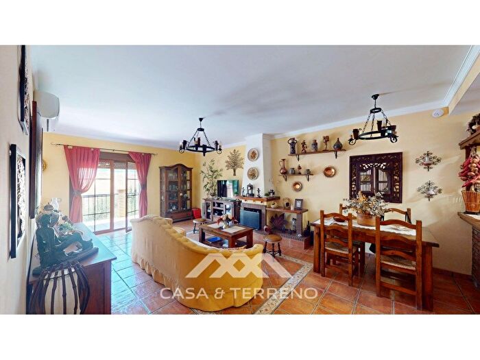 Casas en venta y pisos alquiler - 2