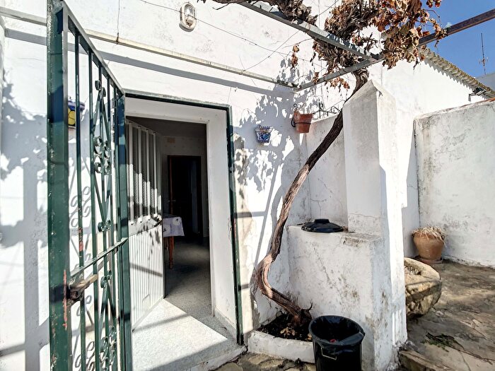 Casa en venta en Tahivilla, Tarifa de 6 habitaciones