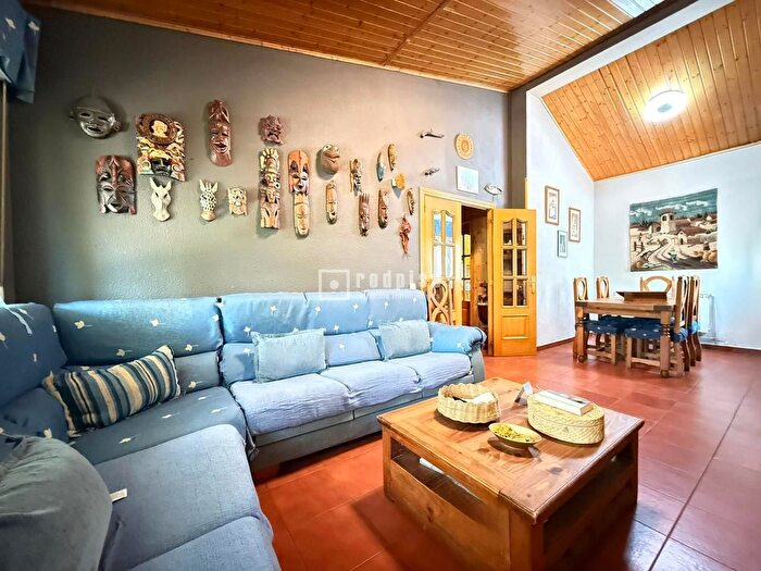 Casas en venta y pisos alquiler - 3
