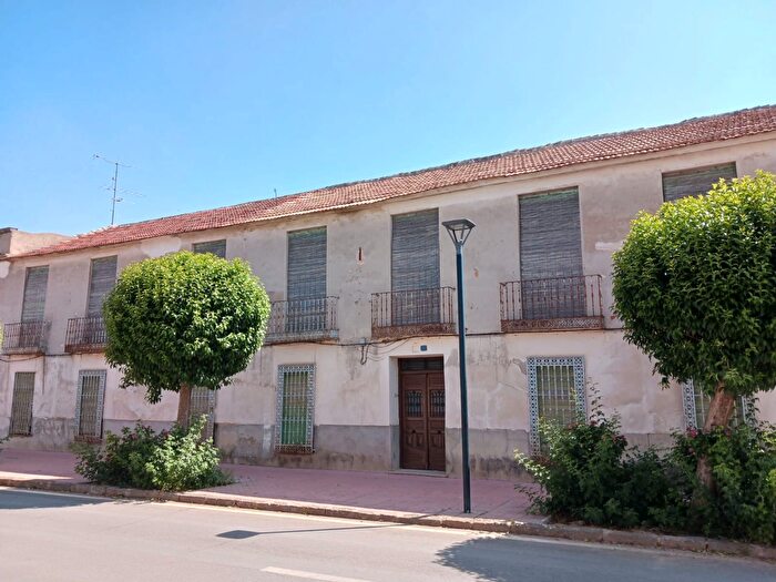 Casa en venta en Carrión de Calatrava, Ciudad Real de 8 habitaciones