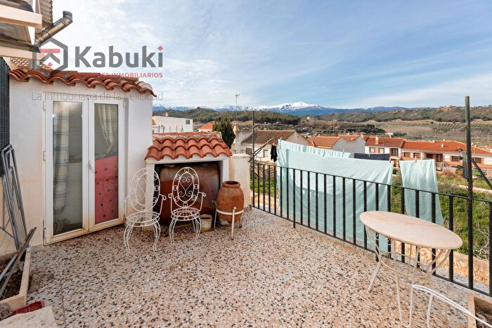 Casas en venta y pisos alquiler - 1