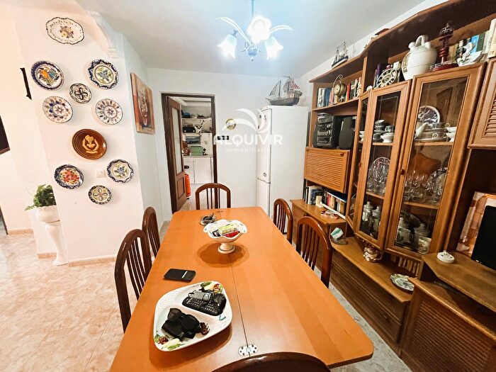 Casas en venta y pisos alquiler - 2