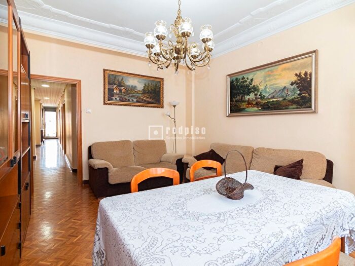 Casas en venta y pisos alquiler - 3