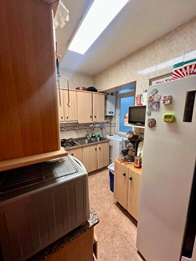 Casas en venta y pisos alquiler - 3