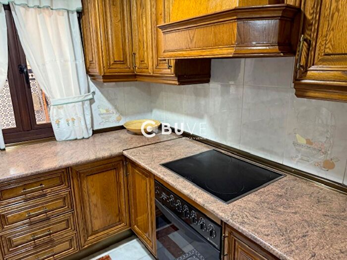 Casas en venta y pisos alquiler - 3