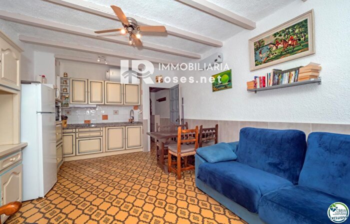 Casas en venta y pisos alquiler - 3