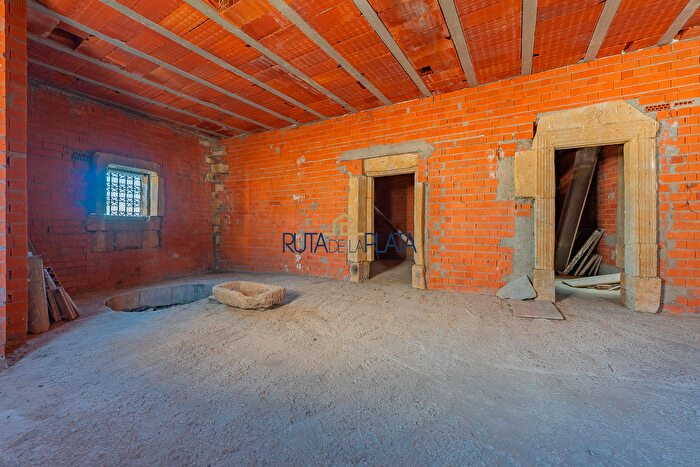 Casas en venta y pisos alquiler - 3
