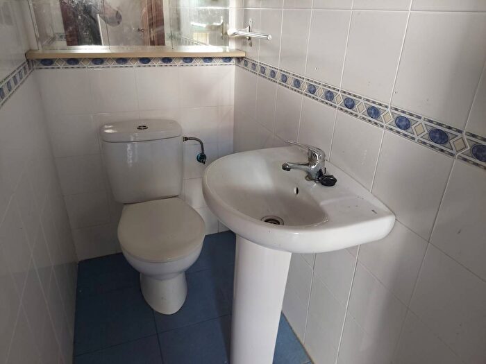 Casas en venta y pisos alquiler - 2